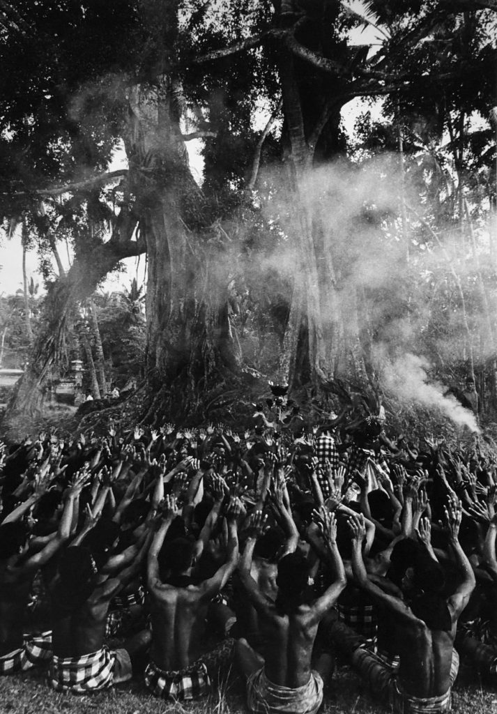 Thomas Hoepker, Dancers during the Ketjak dance in Ubud, Bali, Indonesia, 1965, Vintage Print