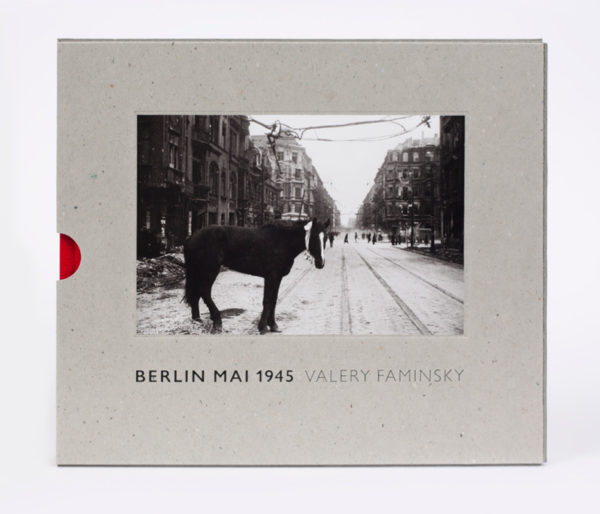VORZUGSAUSGABE: VALERY FAMINSKY – BERLIN MAI 1945 – PRINT „PFERD“